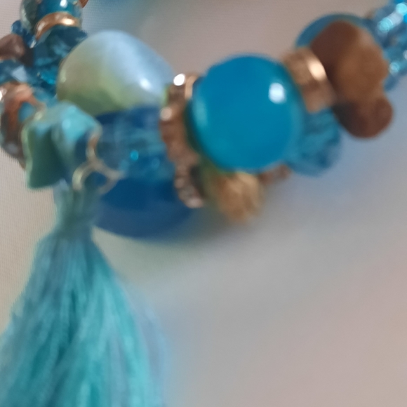 Wrap around bracelet turquoise coloured beads - Picture 3 of 4